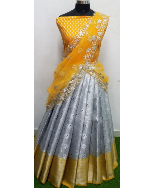 Tissue Banarasi Lehanga  (Tissue Meenakari weaving Lehangas ,with contrast blouse and contrast cut work voni) 